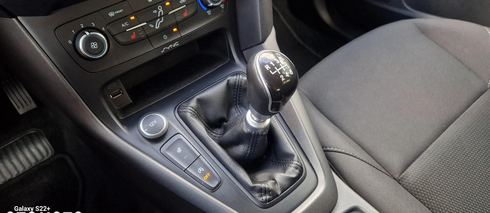 Ford Focus cena 33500 przebieg: 178341, rok produkcji 2016 z Tarczyn małe 631